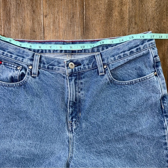Vintage Tommy Hilfiger Blue Jeans High Rise Mom Jeans 90s Baggy y2k Straight Leg - Picture 4 of 11